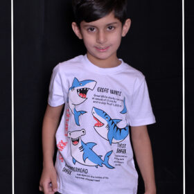 001 BOYS SHARK ECPERT T SHIRT IN WHITE
